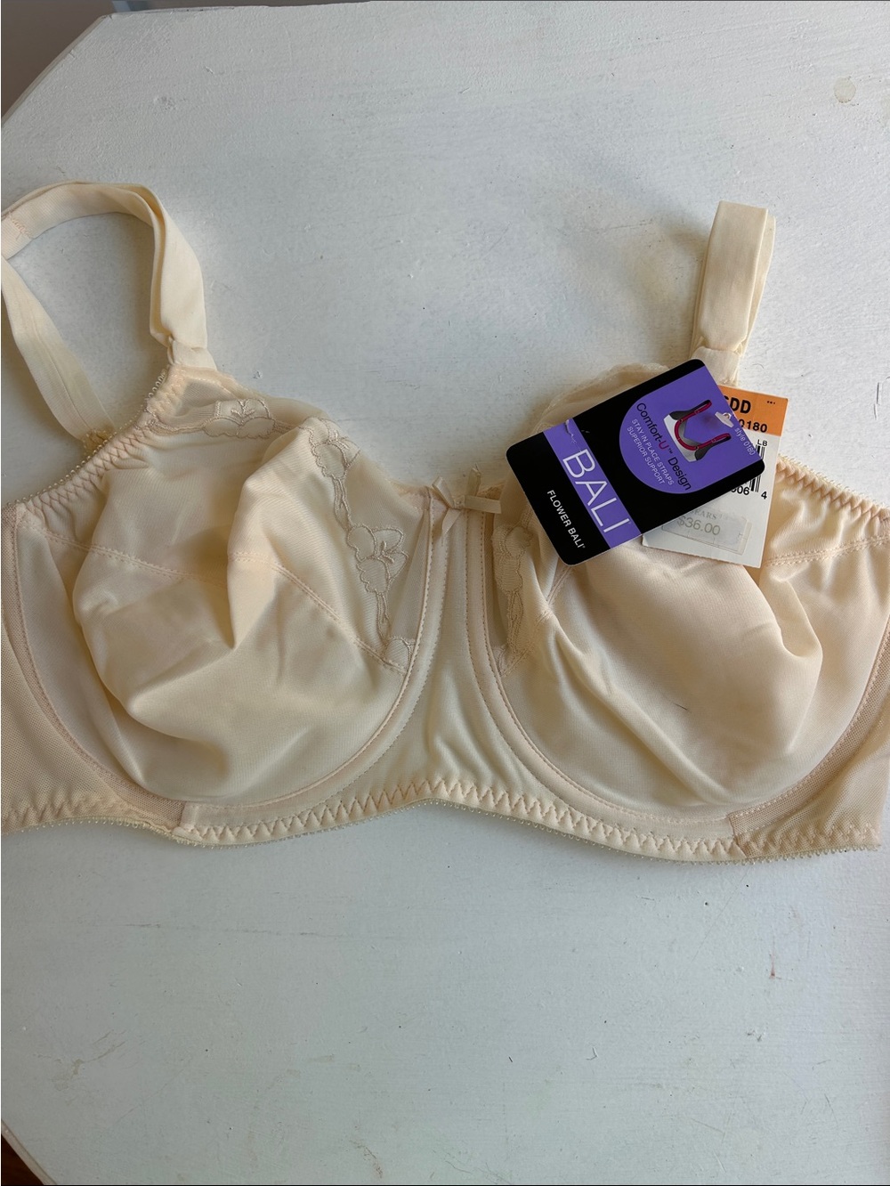 Bali Cream Underwire Support Bra with Subtle Embroidery